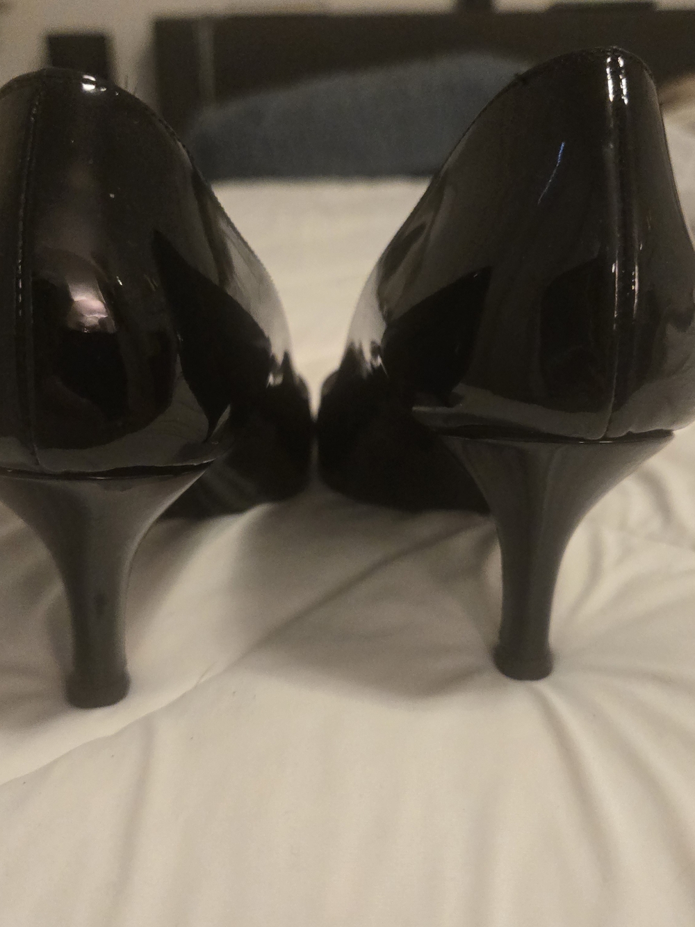 Bruno Magli Black Pumps with Cream Stripe Accents - Picture 9 of 10